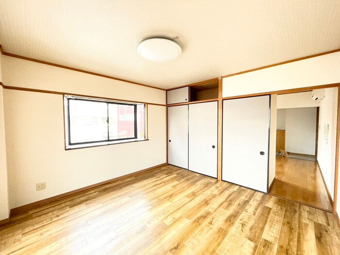物件内観写真4　(居室)