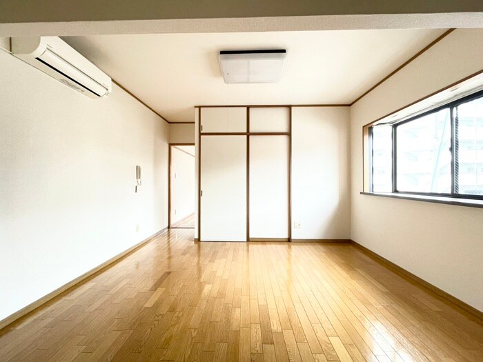 物件内観写真5　(居室)