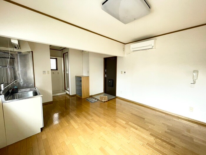 物件内観写真8　(居室)