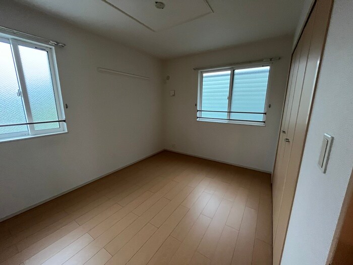 物件内観写真11　(居室)