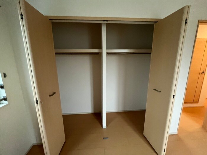 物件内観写真12　(収納)