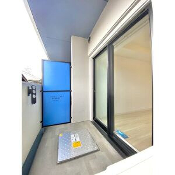 物件内観写真8　(ベランダ・バルコニー)