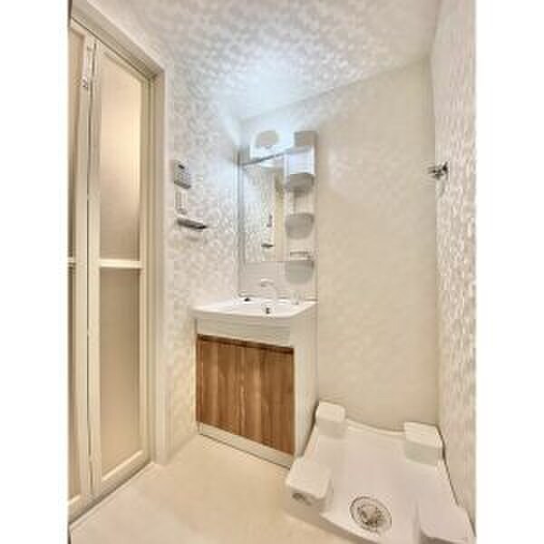 物件内観写真12　(洗面)