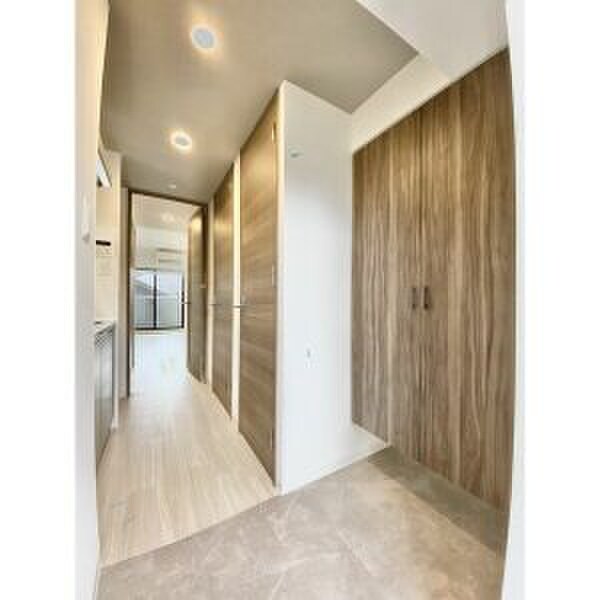 物件内観写真16　(廊下)