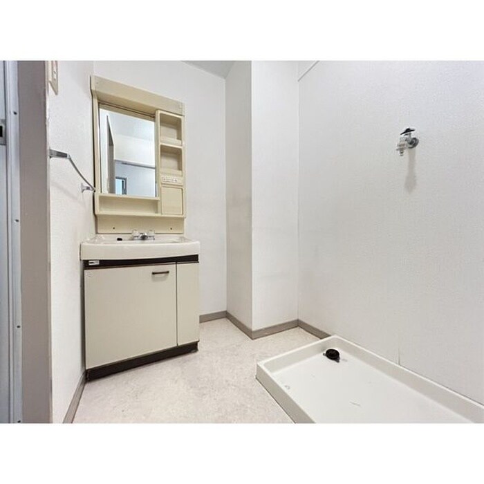 物件内観写真8　(洗面)