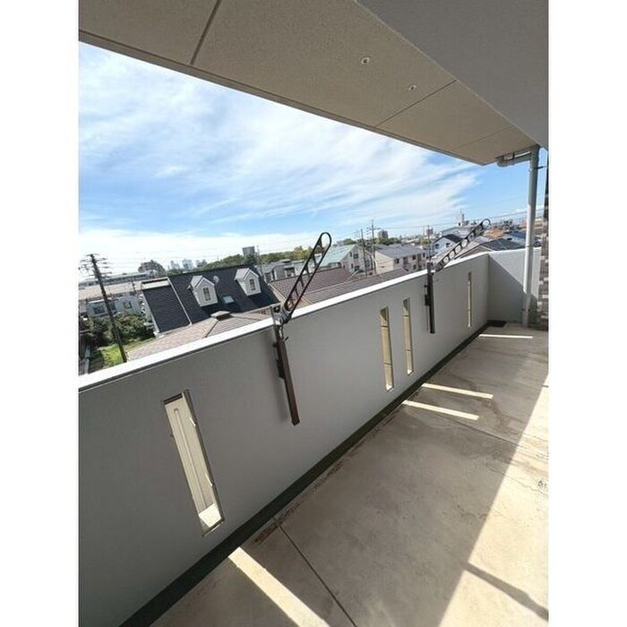 物件内観写真10　(ベランダ・バルコニー)