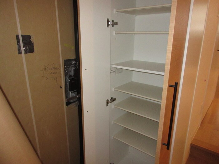 物件内観写真16　(靴箱)