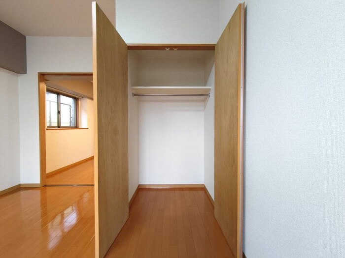 物件内観写真9　(収納)