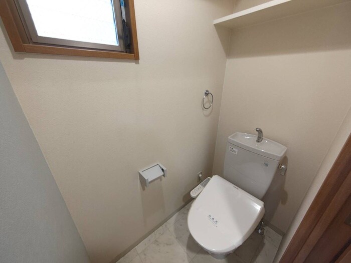 物件内観写真13　(トイレ)