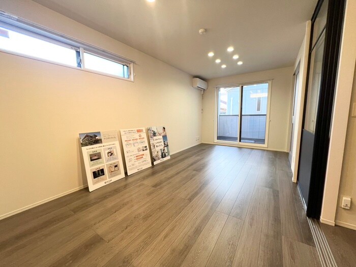 物件内観写真8　(居室)