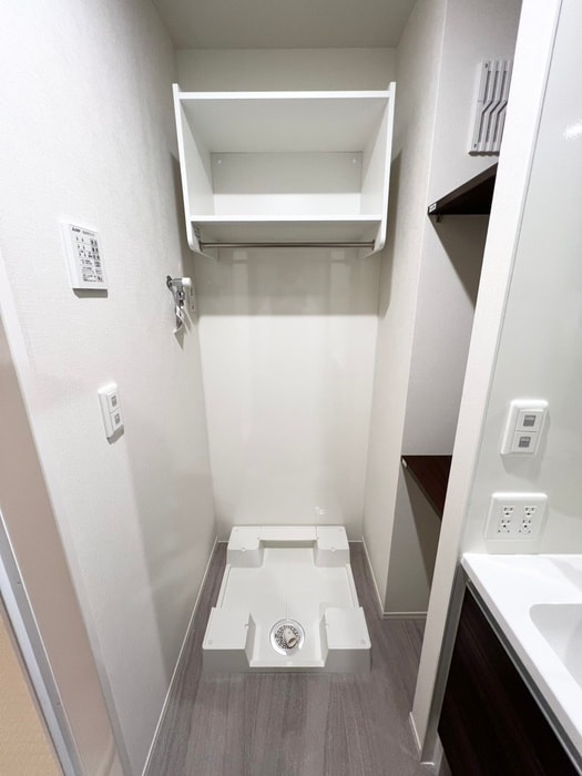 物件内観写真12　(洗濯機置場)