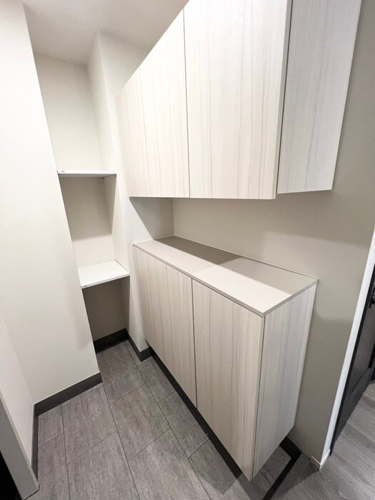 物件内観写真15　(靴箱)