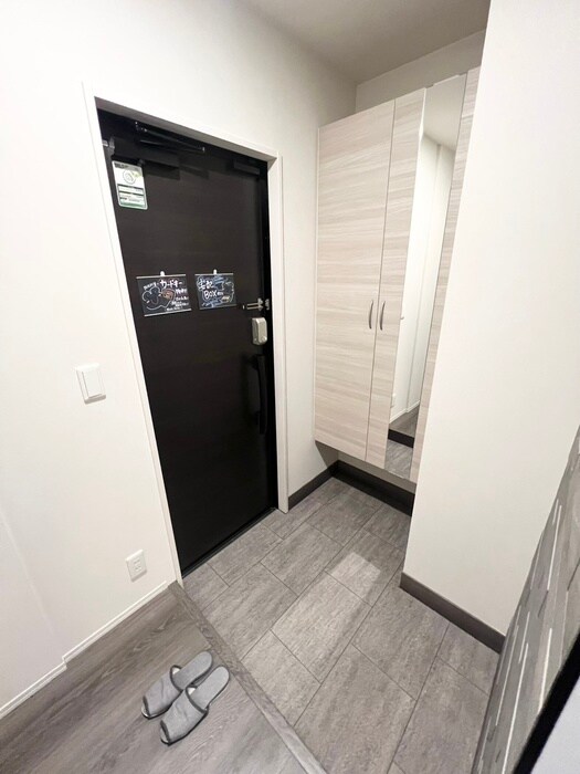 物件内観写真16　(玄関)