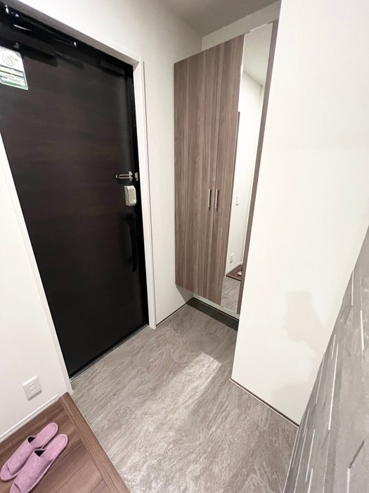 物件内観写真16　(玄関)