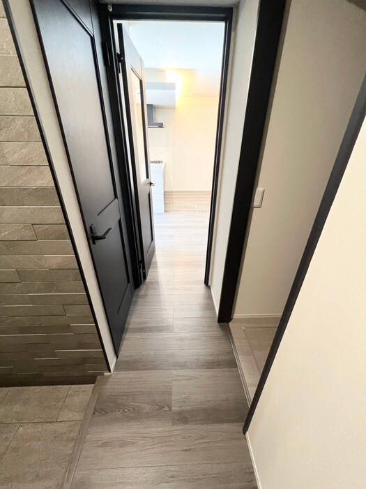 物件内観写真17　(廊下)