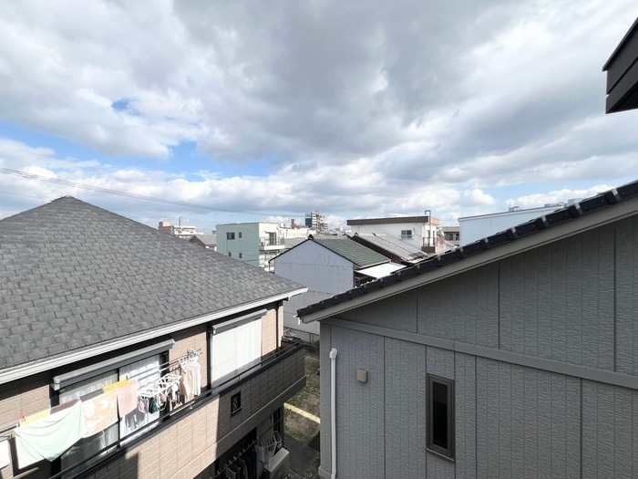 物件内観写真22　(室内からの展望)