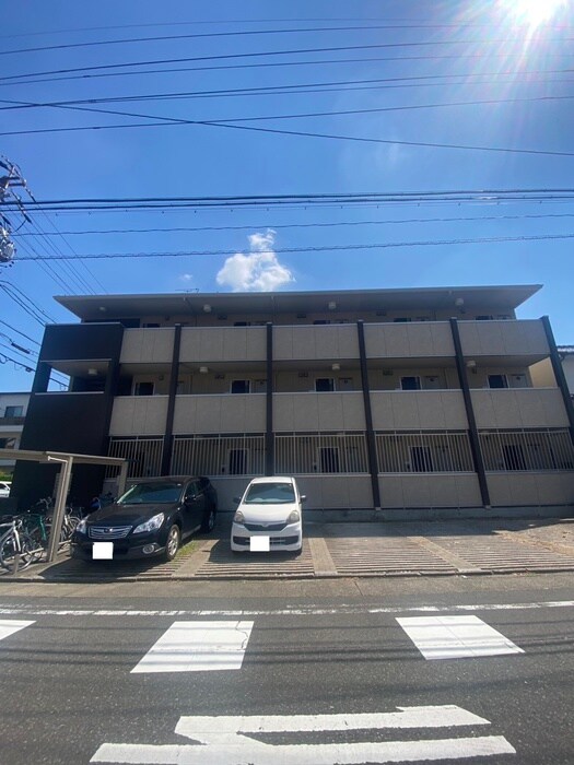 物件外観写真3　(外観写真)