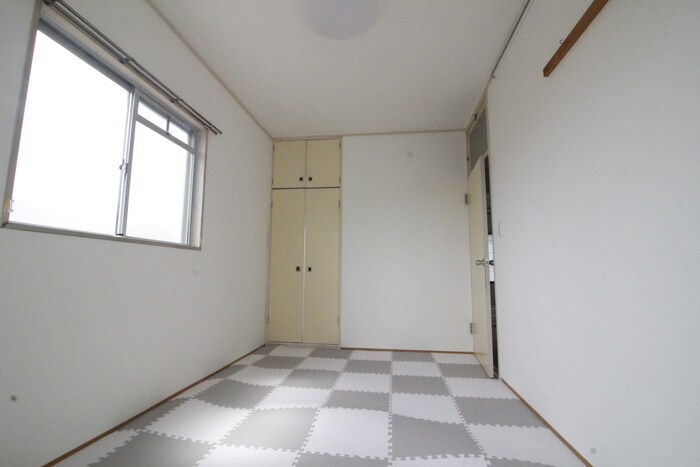 物件内観写真9　(居室)