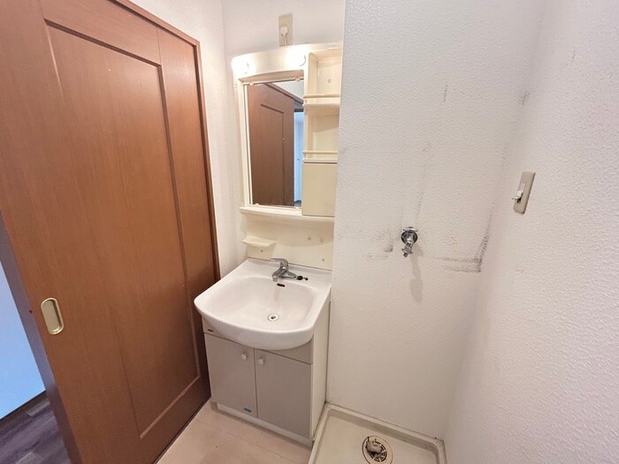 物件内観写真12　(洗面)