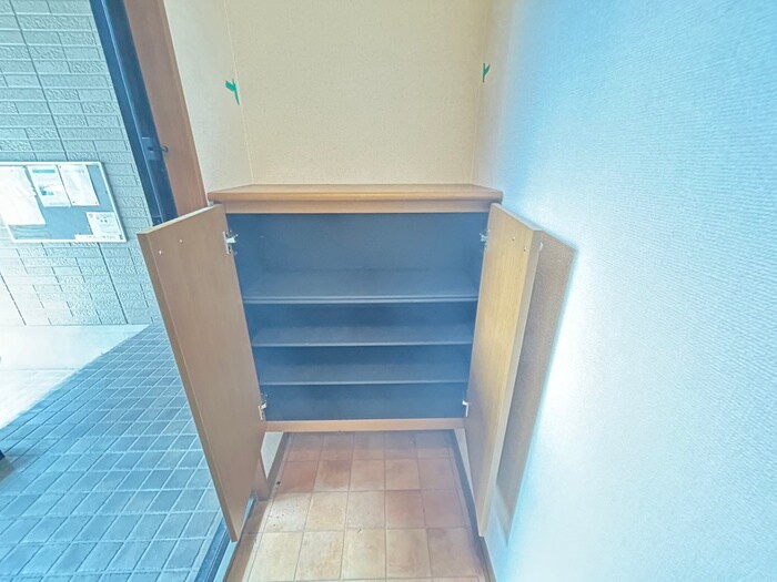 物件内観写真19　(靴箱)