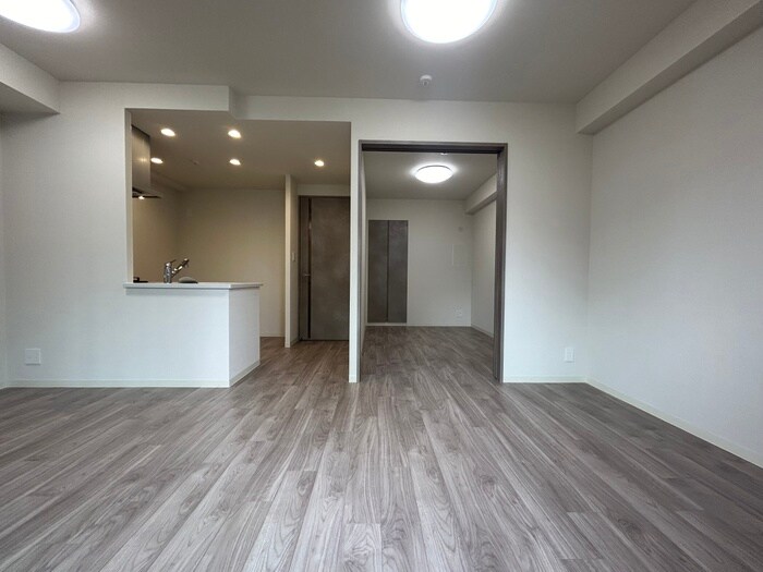 物件内観写真3　(居室)