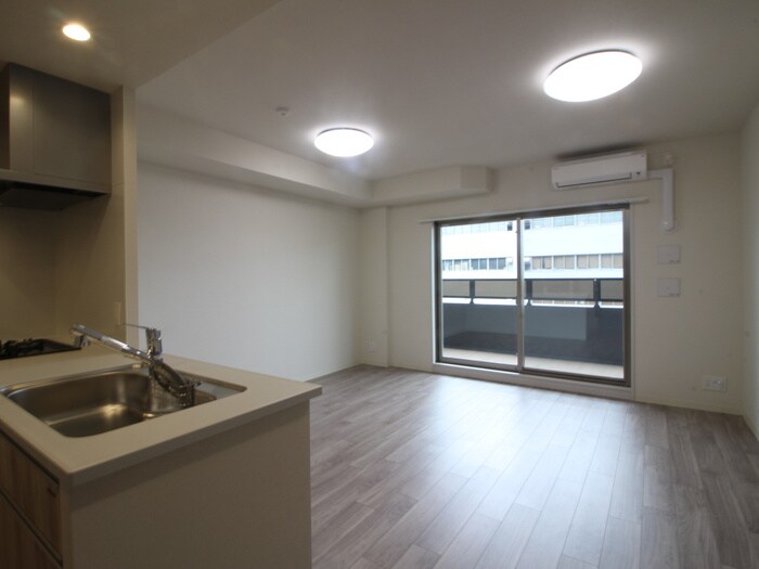 物件内観写真4　(居室)