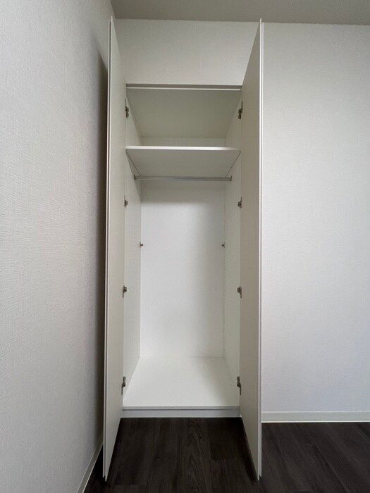 物件内観写真5　(収納)