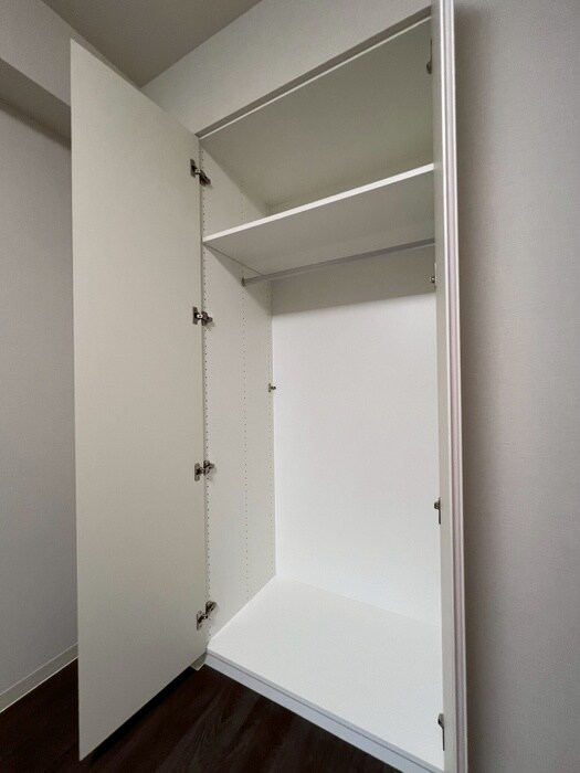 物件内観写真5　(収納)