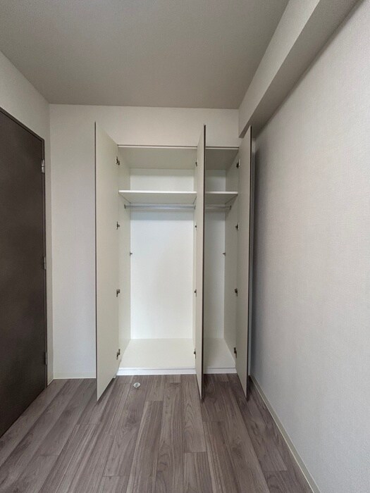 物件内観写真5　(収納)