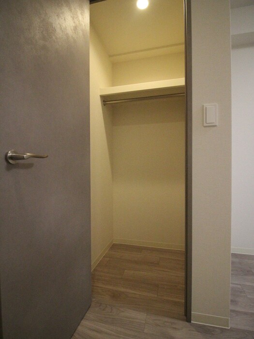 物件内観写真5　(収納)