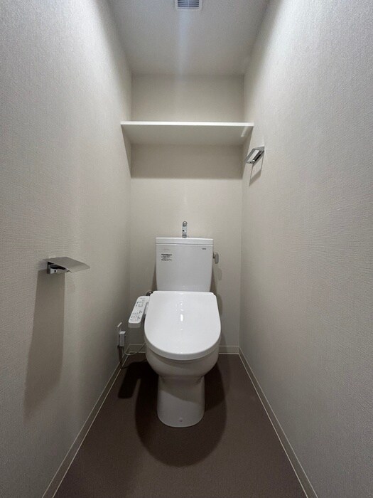 物件内観写真9　(トイレ)