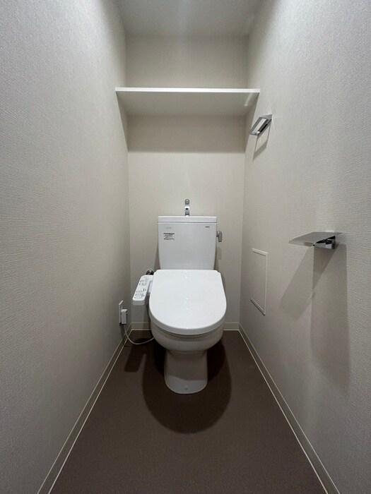 物件内観写真9　(トイレ)