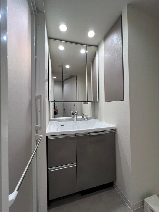 物件内観写真10　(洗面)