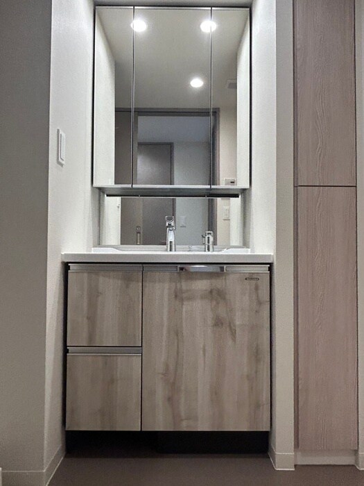 物件内観写真11　(洗面)