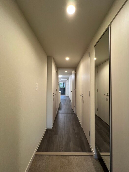 物件内観写真12　(廊下)