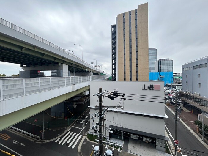 物件内観写真13　(室内からの展望)