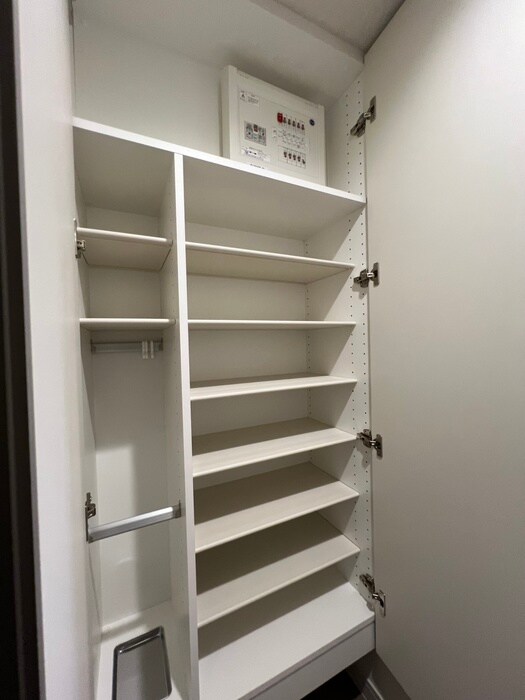 物件内観写真14　(靴箱)