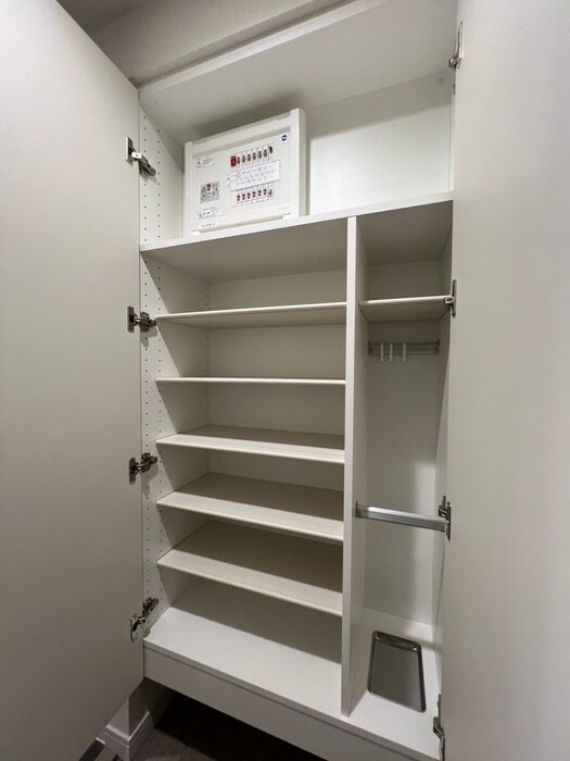 物件内観写真14　(靴箱)