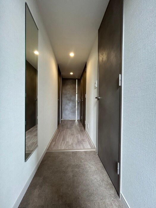 物件内観写真18　(玄関)