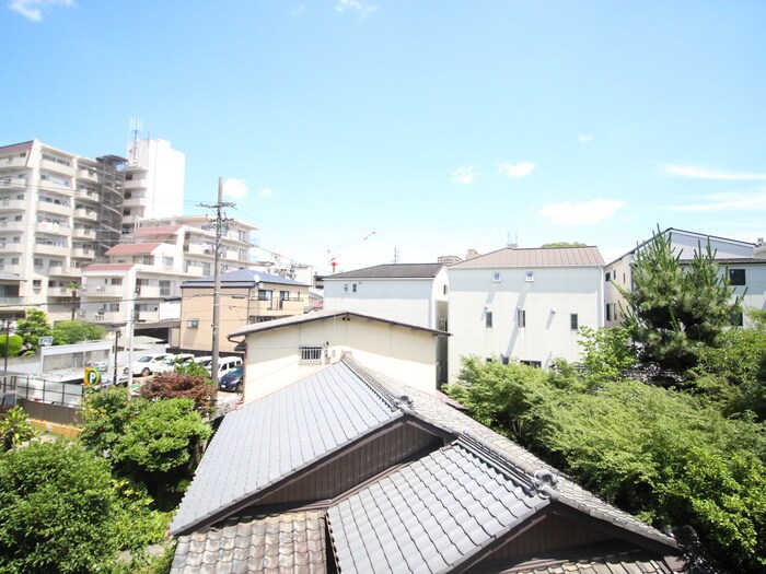 物件内観写真15　(室内からの展望)