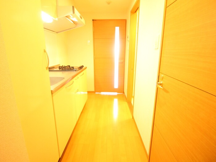 物件内観写真17　(廊下)