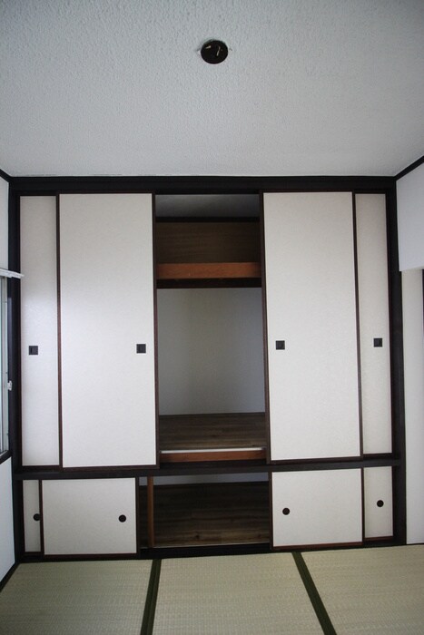 物件内観写真8　(収納)