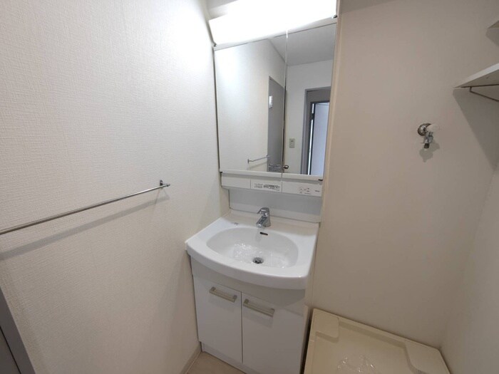 物件内観写真15　(洗面)