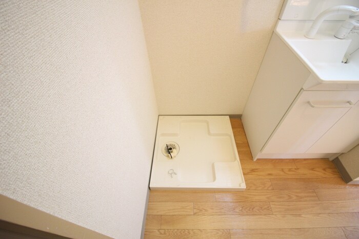 物件内観写真17　(洗濯機置場)