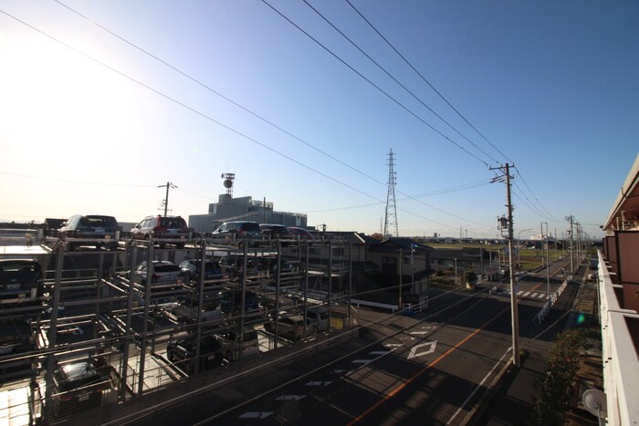 物件内観写真22　(室内からの展望)