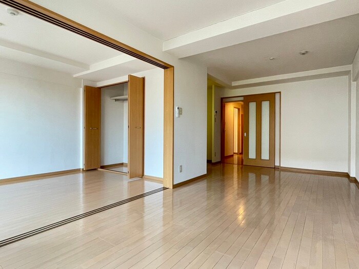 物件内観写真8　(居室)