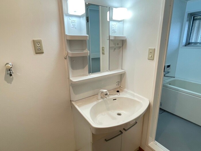 物件内観写真11　(洗面)