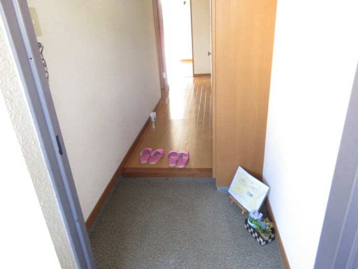 物件内観写真15　(廊下)