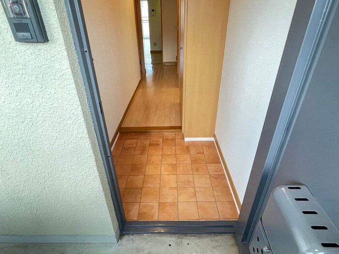 物件内観写真15　(玄関)