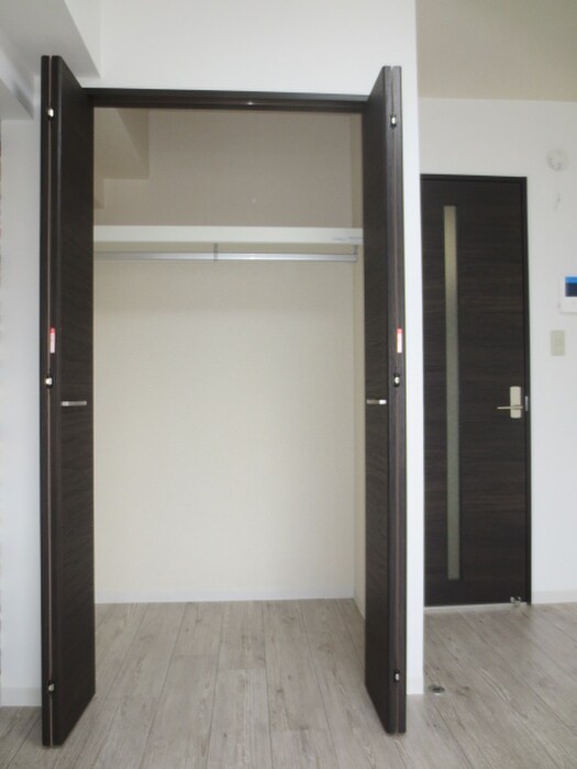 物件内観写真11　(収納)